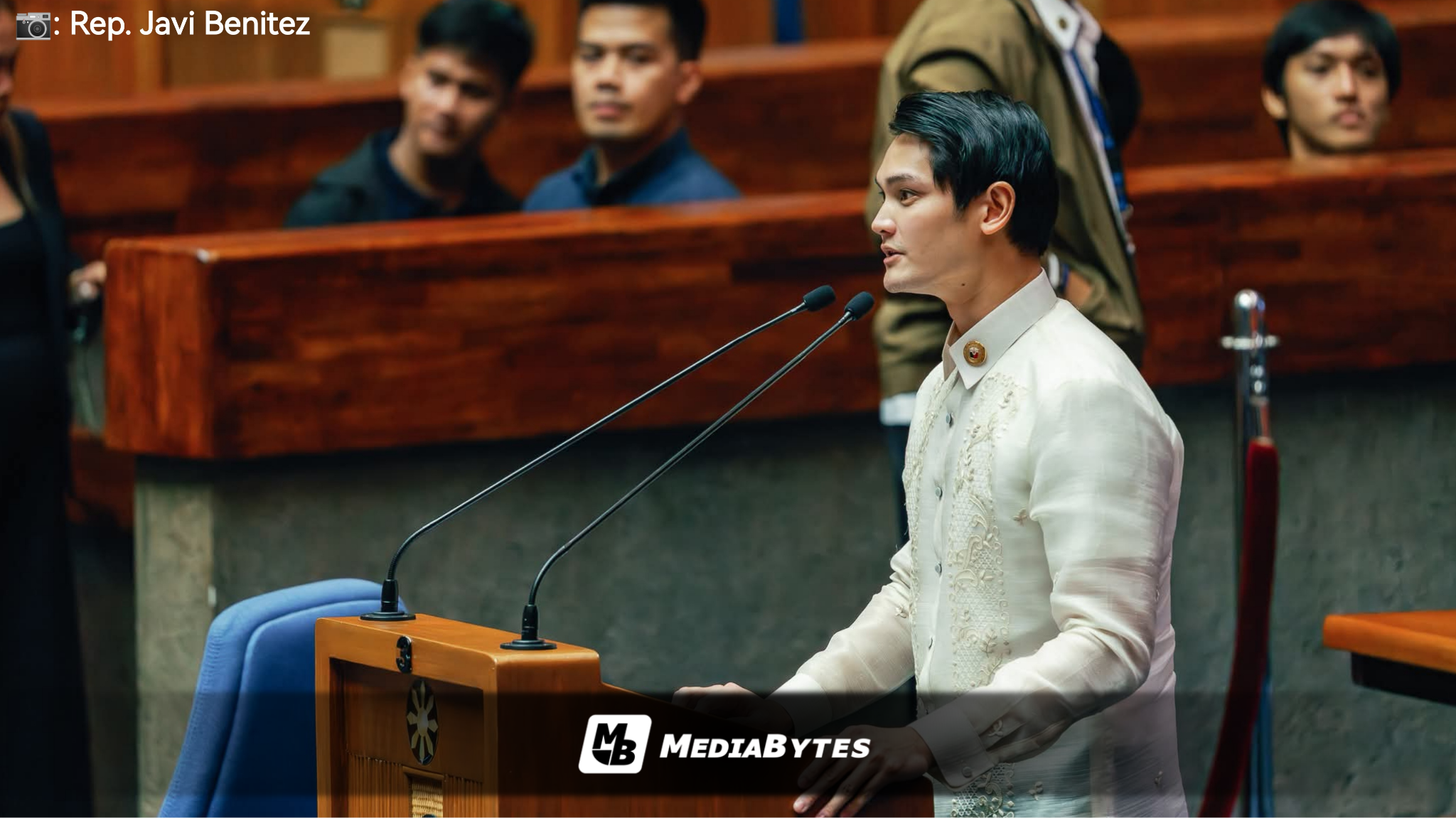 BENITEZ BACKS LOWERING PRESIDENTIAL AGE REQUIREMENT TO 35