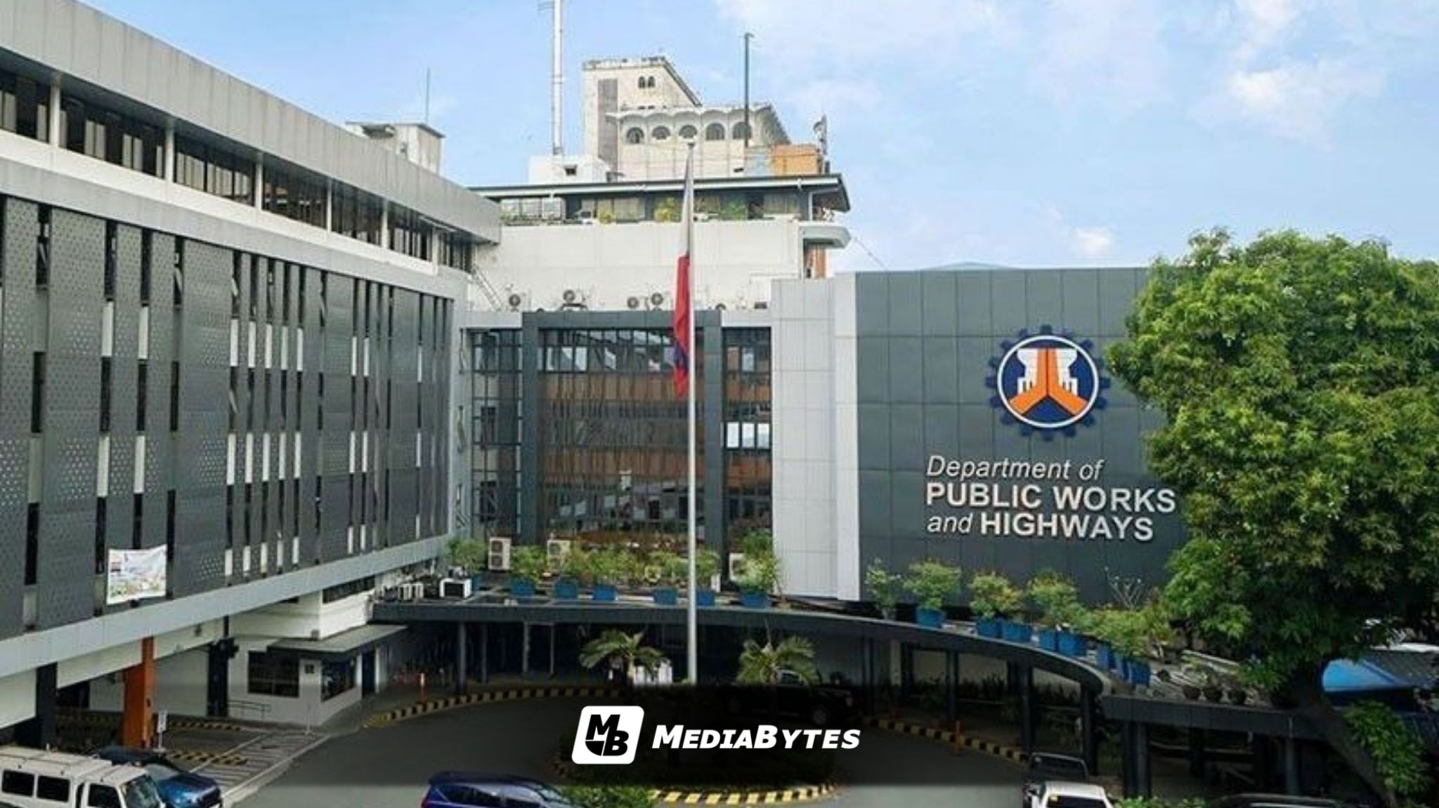 DPWH PROBES ARAYAT DIKE COLLAPSE