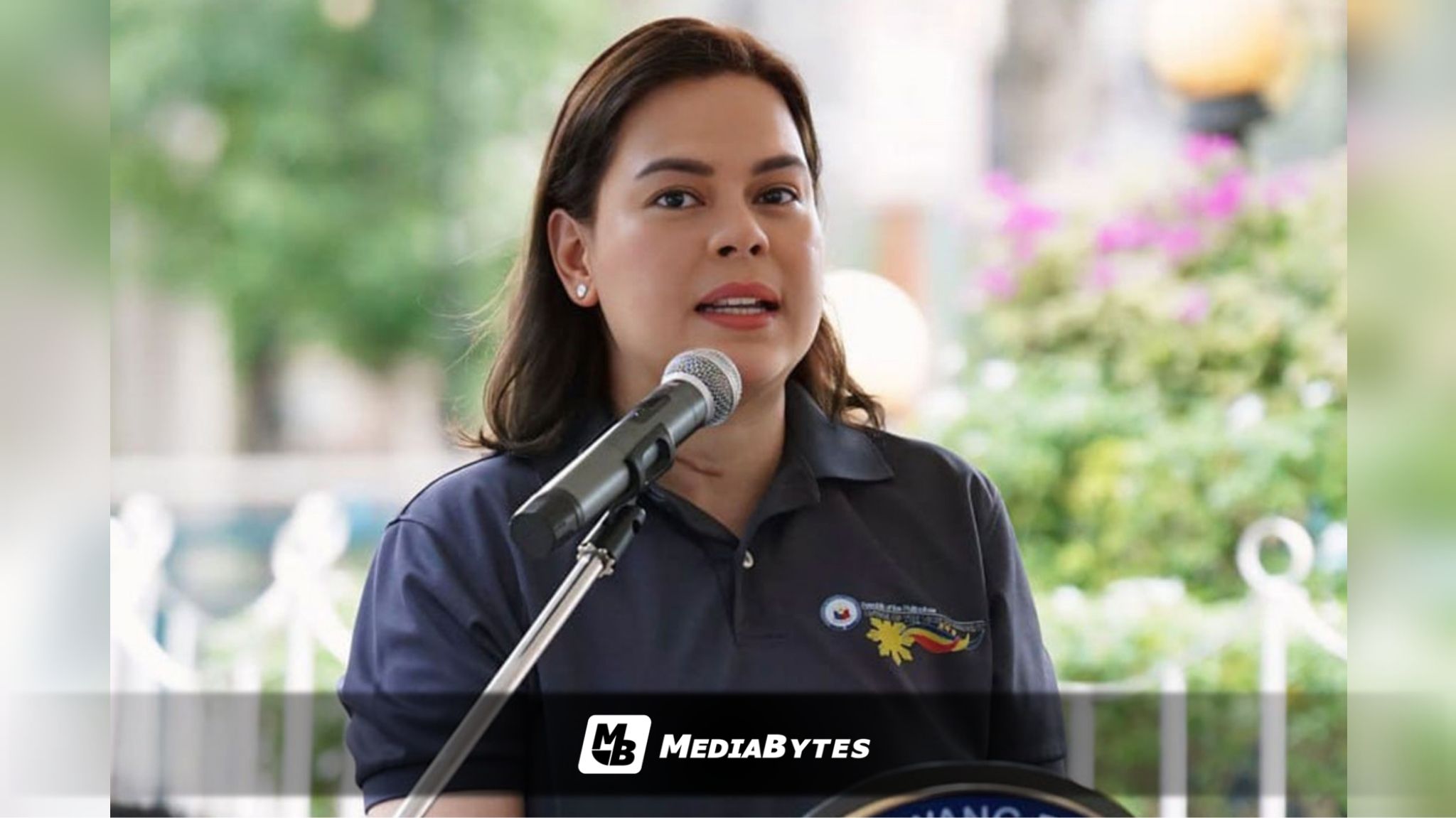 VP SARA KEEPS POSSIBLE 2028 RUNNING MATE UNDER WRAPS