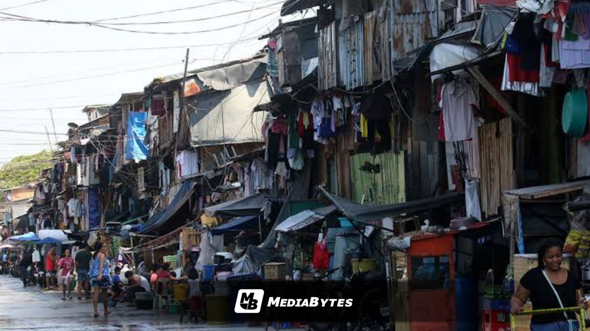 FILIPINO SELF-RATED POVERTY EASES SLIGHTLY TO 35% AMID UNEVEN REGIONAL RECOVERY